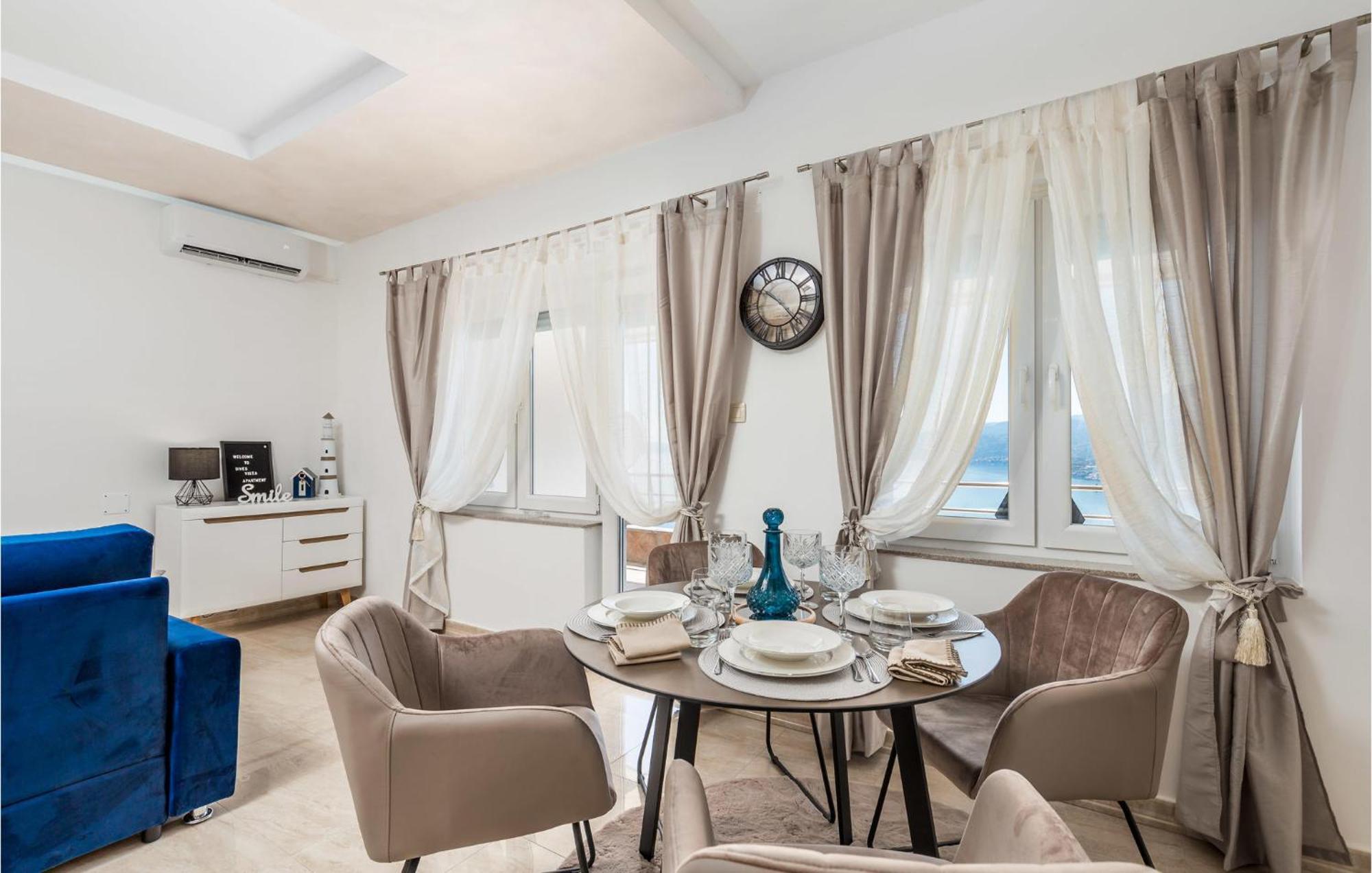 2 Bedroom Amazing Apartment In リエカ エクステリア 写真